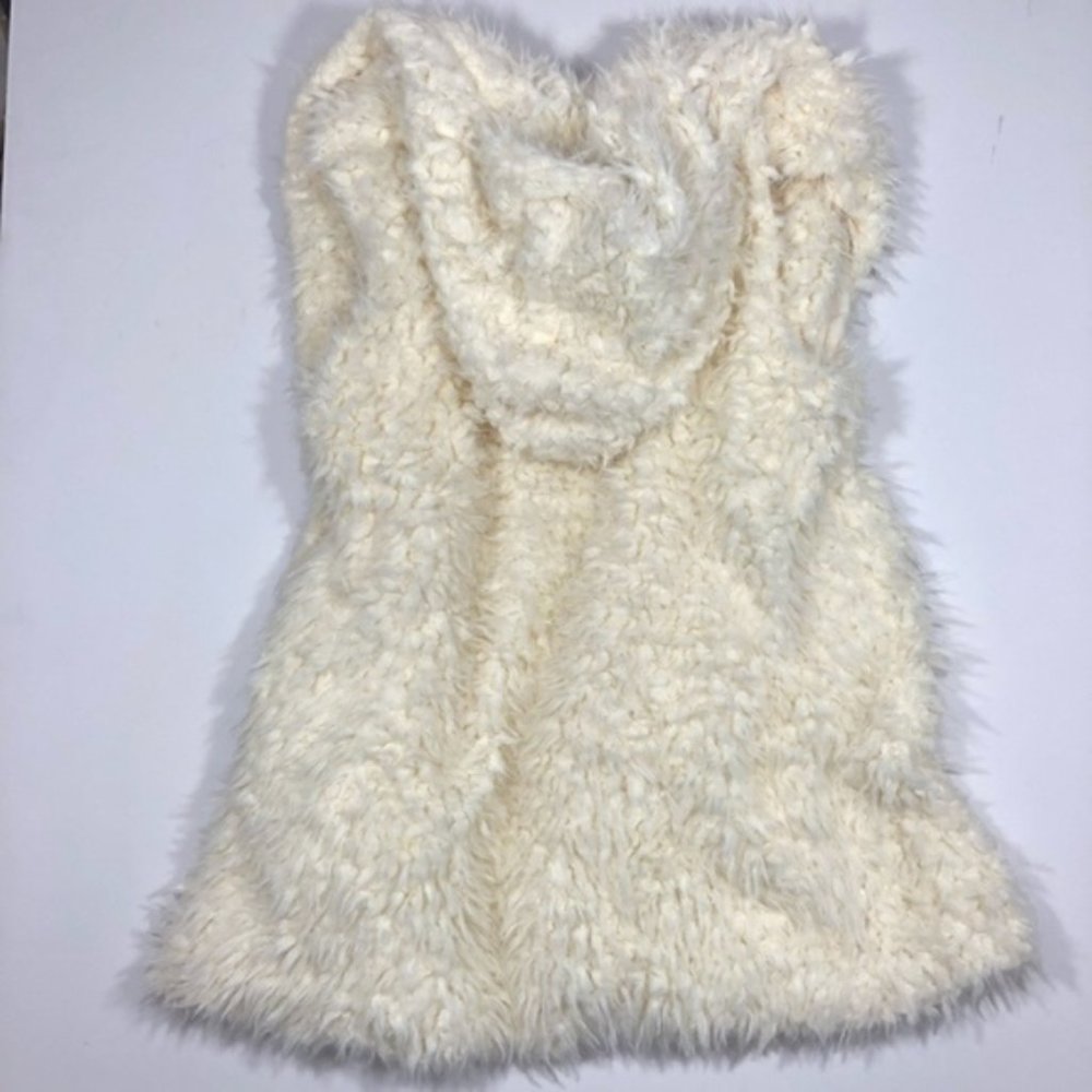 Wishlist Boutique White Cream Fuzzy Oversized Vest - Picture 6 of 6
